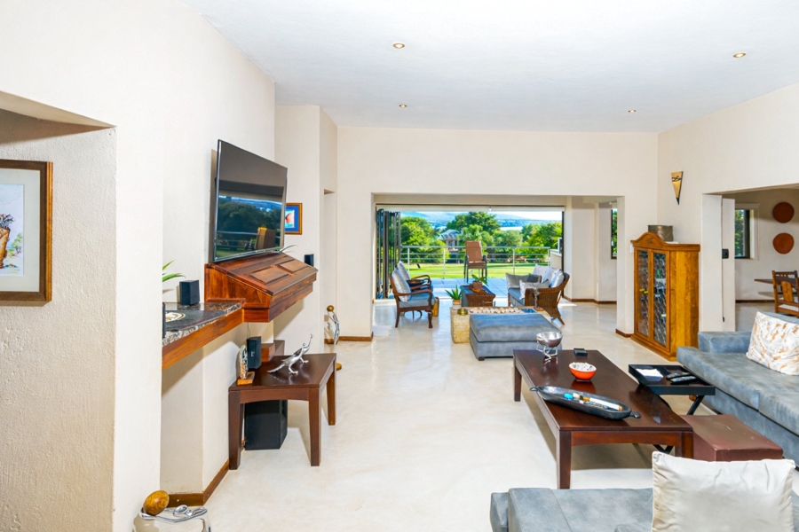 3 Bedroom Property for Sale in Caribbean Beach Club North West